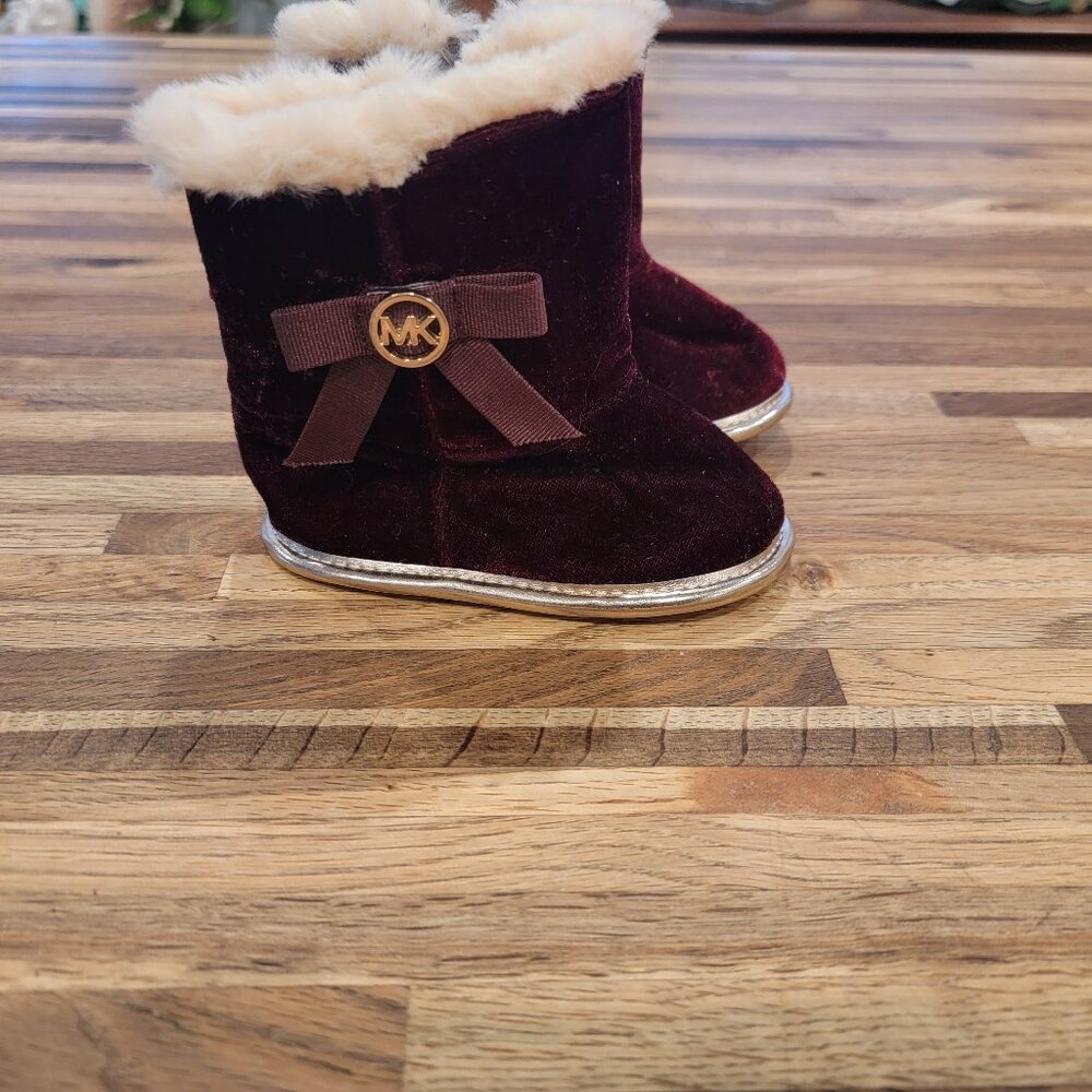 Michael Kors Baby Sweet Red Velvet & Faux Fur Booties - Picture 7 of 12